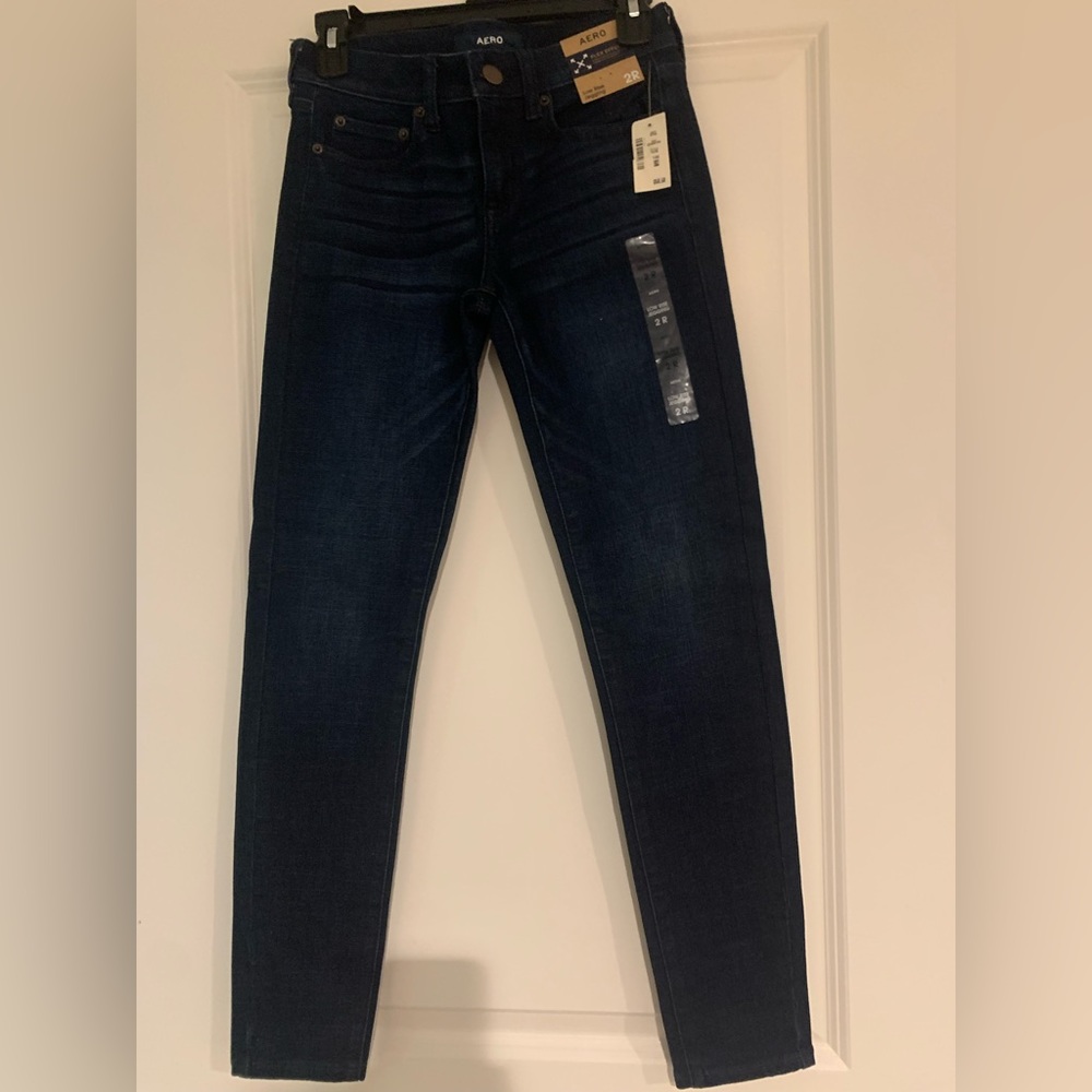 NWT Aeropostale low rise jegging- 2R